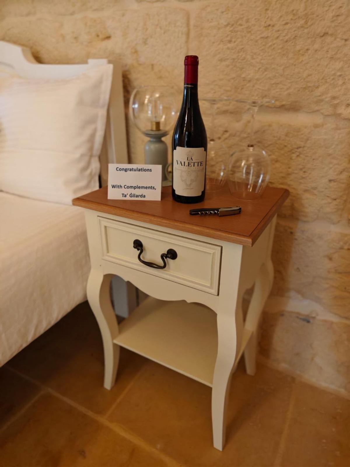 Ta' Gilarda Boutique Living Panzió Birbuba Kültér fotó